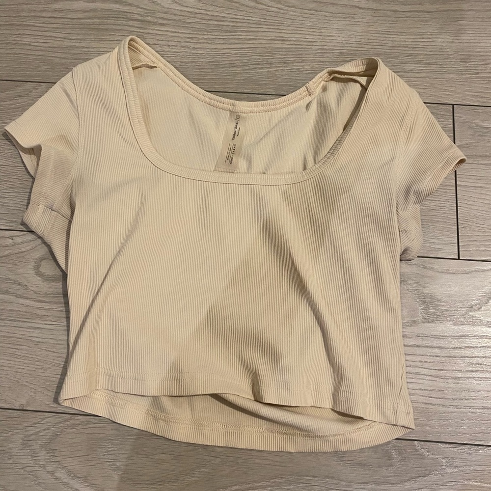 Outdoor Voices Cream Crop Top Fitted T-Shirt